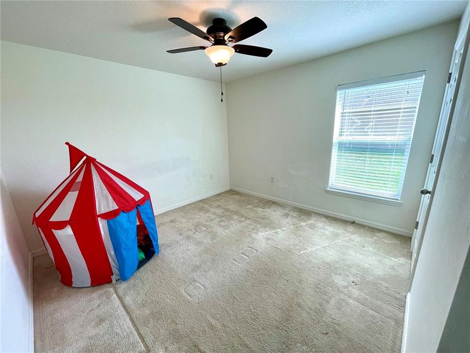 For Sale: $279,900 (3 beds, 2 baths, 1546 Square Feet)