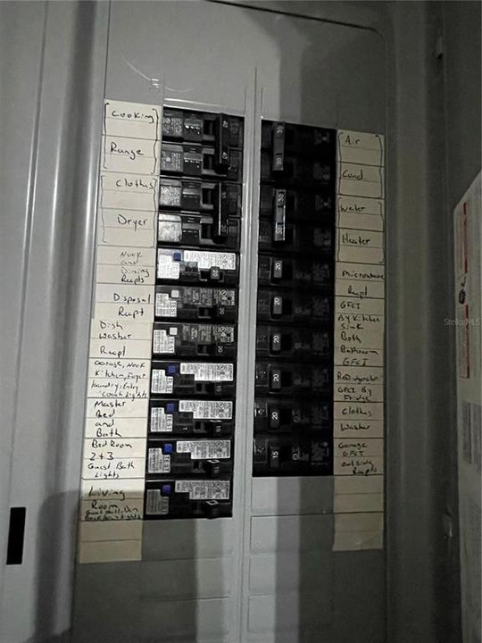 For Sale: $279,900 (3 beds, 2 baths, 1546 Square Feet)