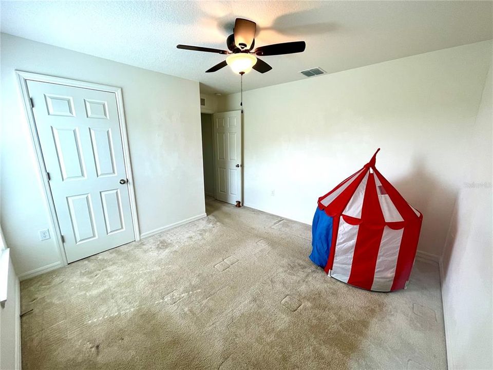 For Sale: $279,900 (3 beds, 2 baths, 1546 Square Feet)