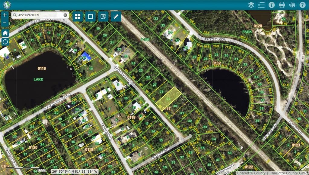 На продажу: $33,000 (0.21 acres)