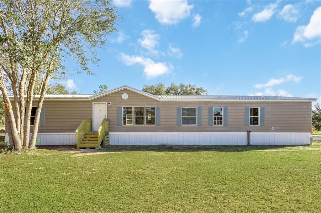 最近售出: $396,500 (4 贝兹, 2 浴室, 2356 平方英尺)