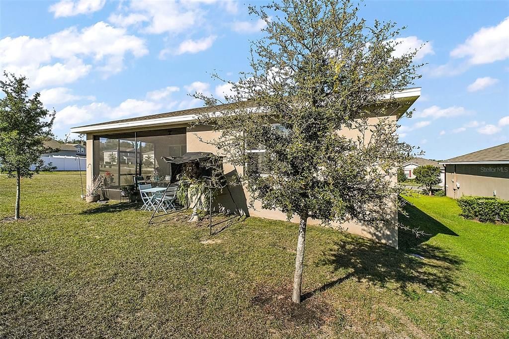 For Sale: $363,000 (4 beds, 2 baths, 1921 Square Feet)