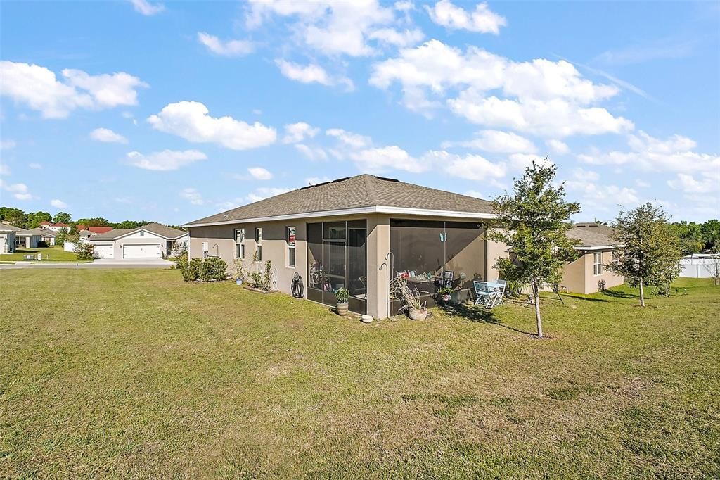 For Sale: $363,000 (4 beds, 2 baths, 1921 Square Feet)