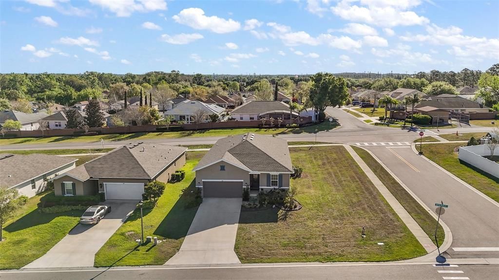 For Sale: $363,000 (4 beds, 2 baths, 1921 Square Feet)