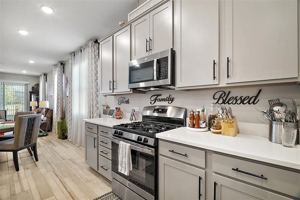 For Sale: $363,000 (4 beds, 2 baths, 1921 Square Feet)