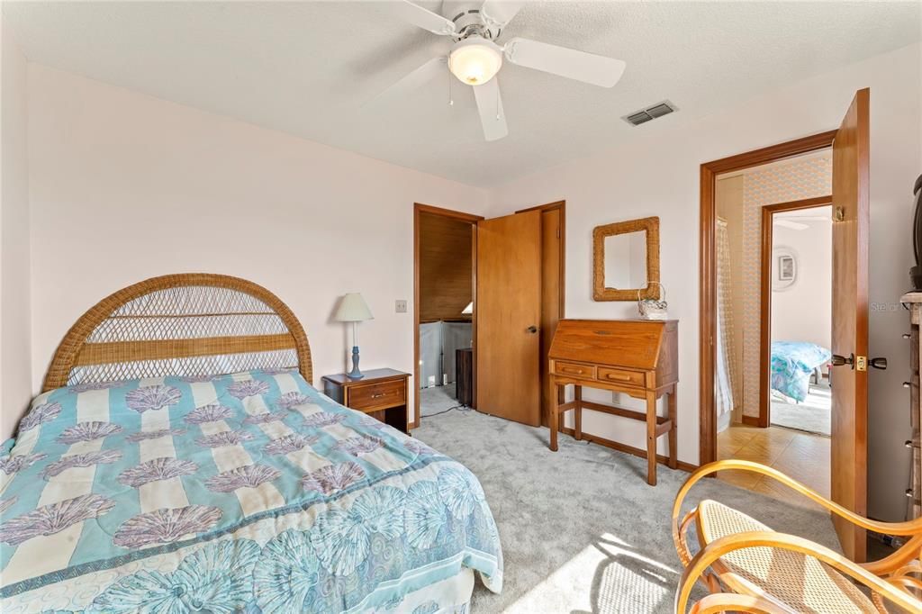 Activo con contrato: $449,900 (3 camas, 2 baños, 1344 Pies cuadrados)