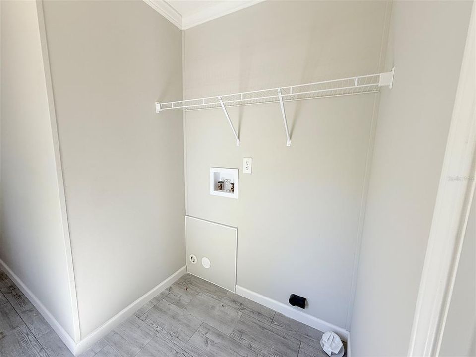 На продажу: $163,000 (2 спален, 2 ванн, 800 Квадратных фут)