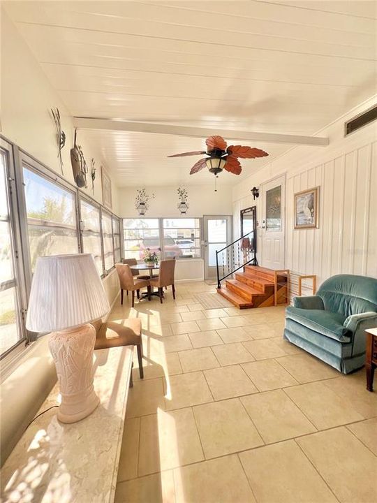 На продажу: $187,500 (2 спален, 2 ванн, 1152 Квадратных фут)