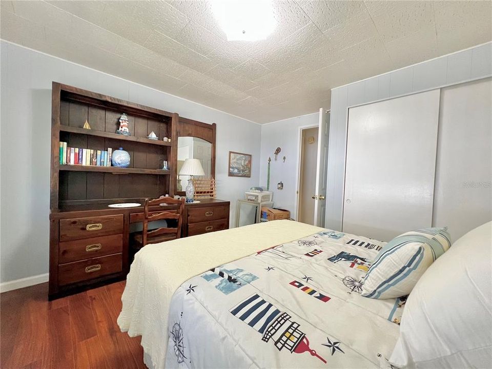 На продажу: $187,500 (2 спален, 2 ванн, 1152 Квадратных фут)