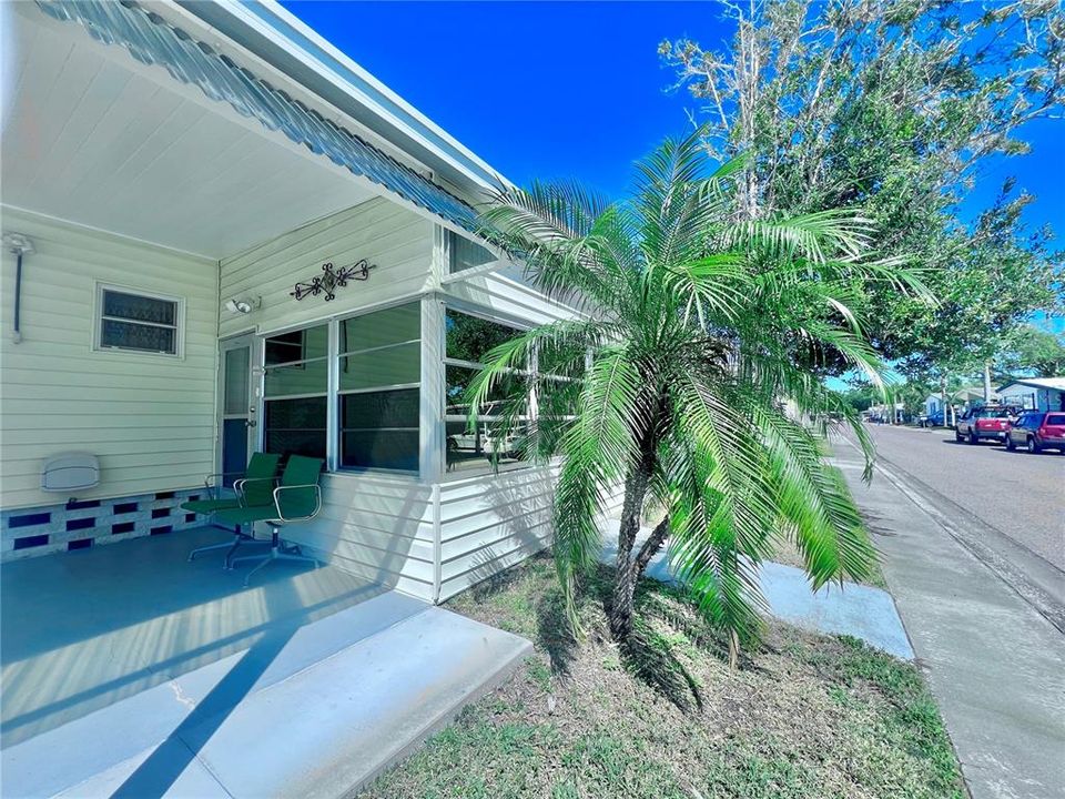 На продажу: $187,500 (2 спален, 2 ванн, 1152 Квадратных фут)