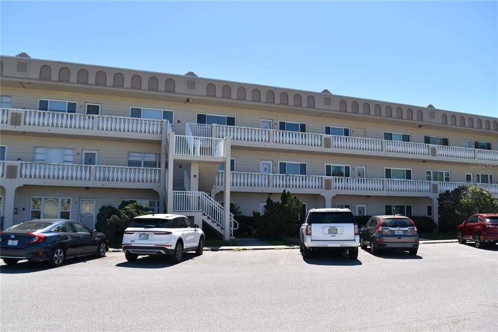 Vendido Recientemente: $139,900 (2 camas, 2 baños, 1340 Pies cuadrados)