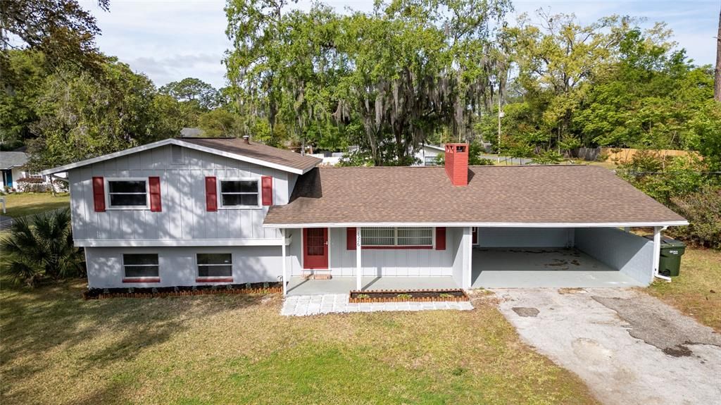 Recently Sold: $285,000 (5 beds, 2 baths, 1830 Square Feet)