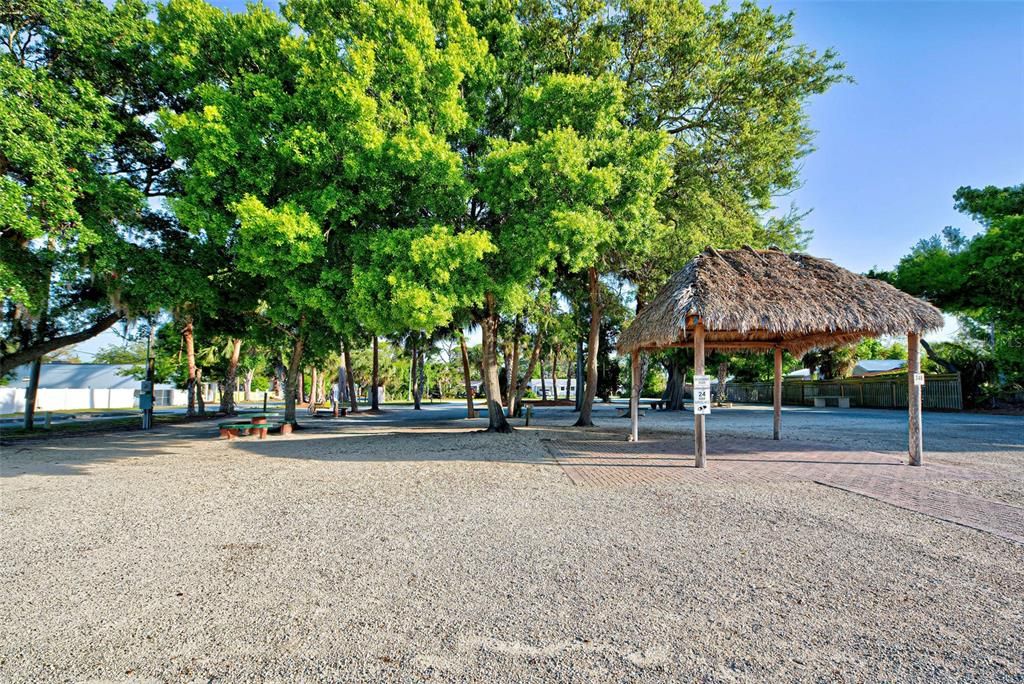 En Venta: $2,225,000 (0.96 acres)