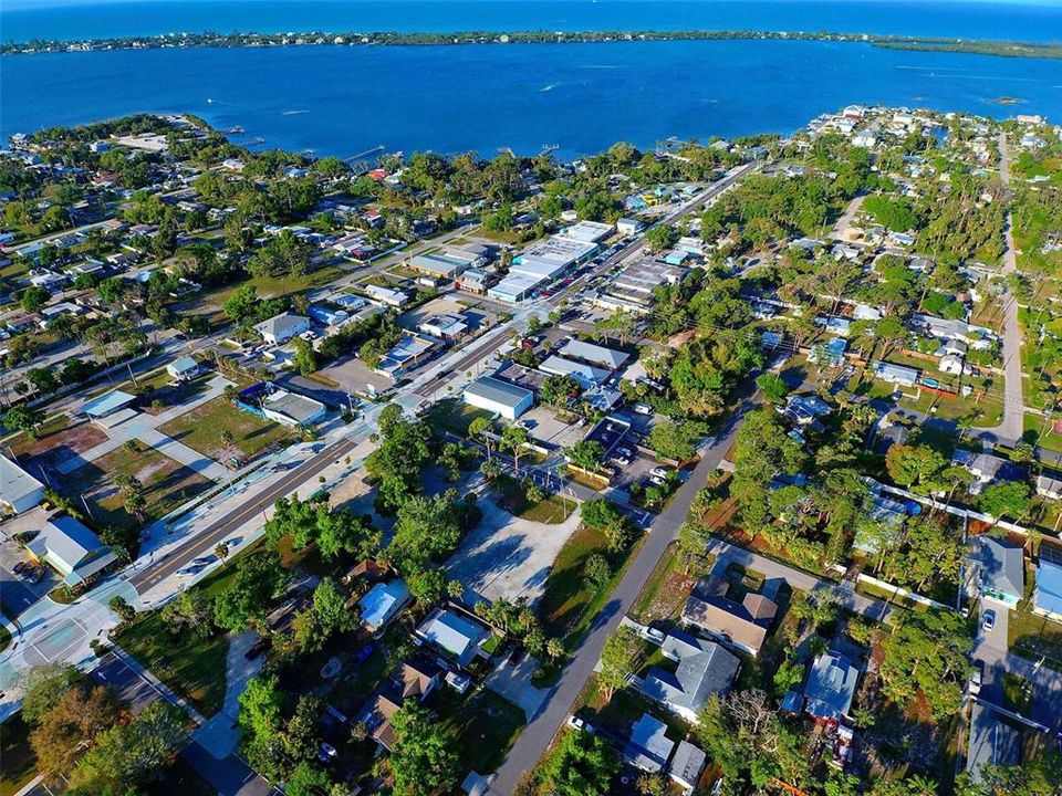 En Venta: $2,225,000 (0.96 acres)