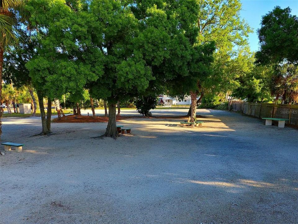 En Venta: $2,225,000 (0.96 acres)