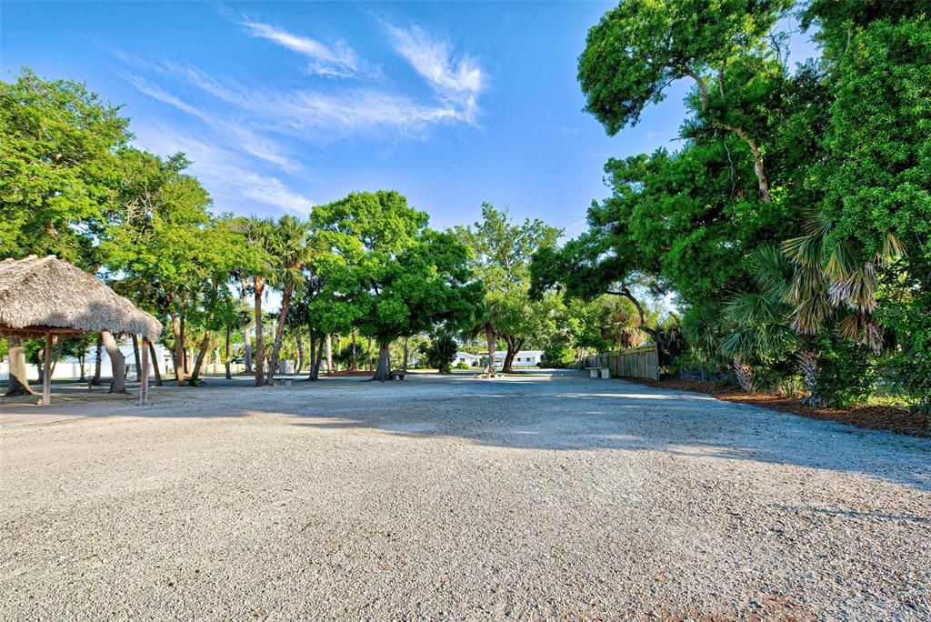 En Venta: $2,225,000 (0.96 acres)