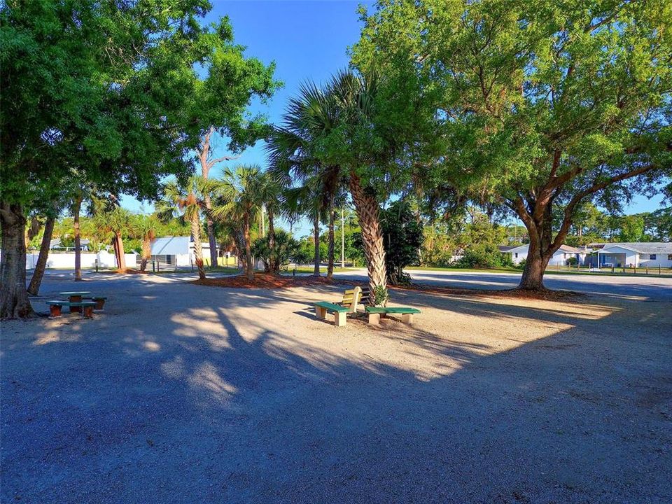 En Venta: $2,225,000 (0.96 acres)