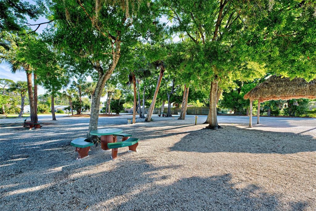 En Venta: $2,225,000 (0.96 acres)