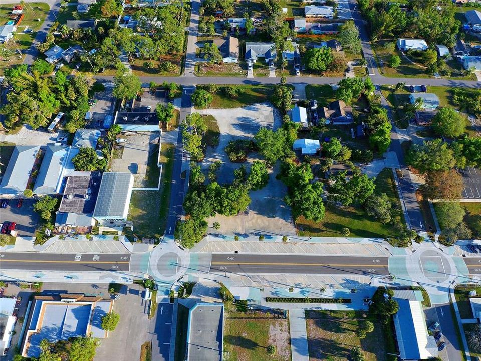 En Venta: $2,225,000 (0.96 acres)