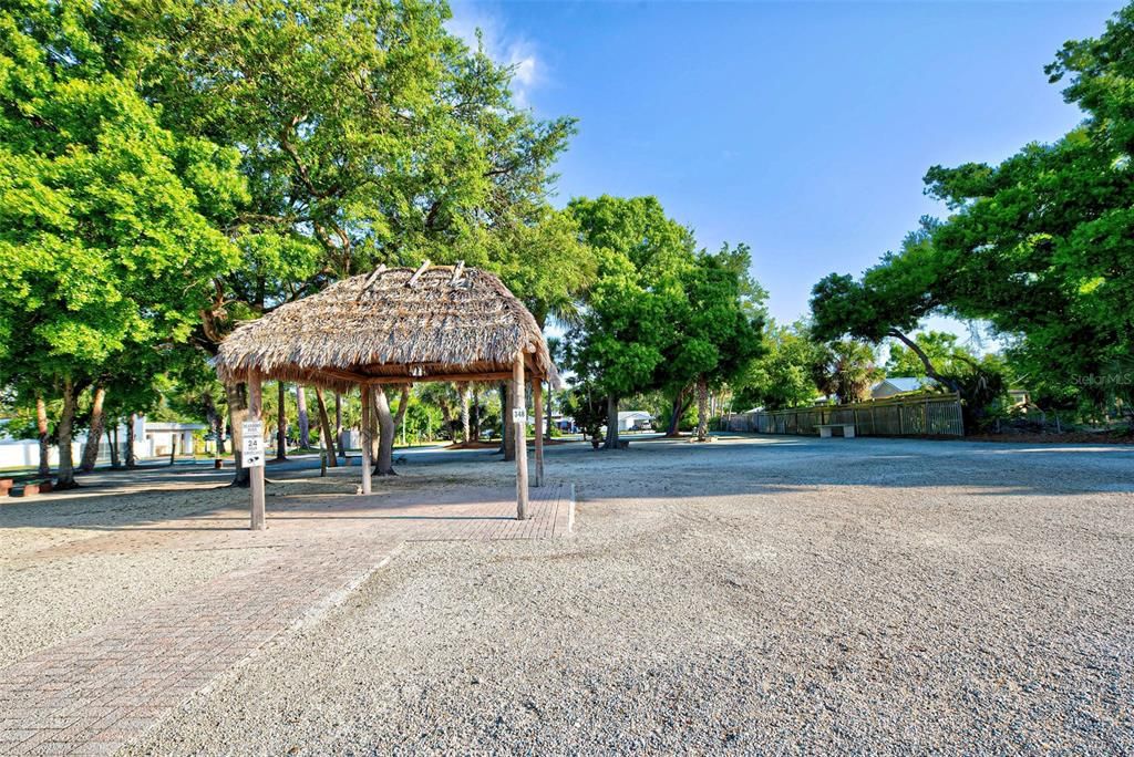 En Venta: $2,225,000 (0.96 acres)