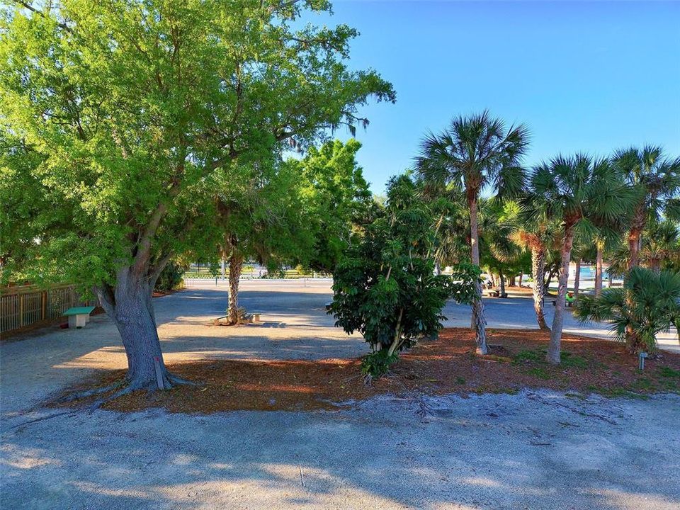 En Venta: $2,225,000 (0.96 acres)