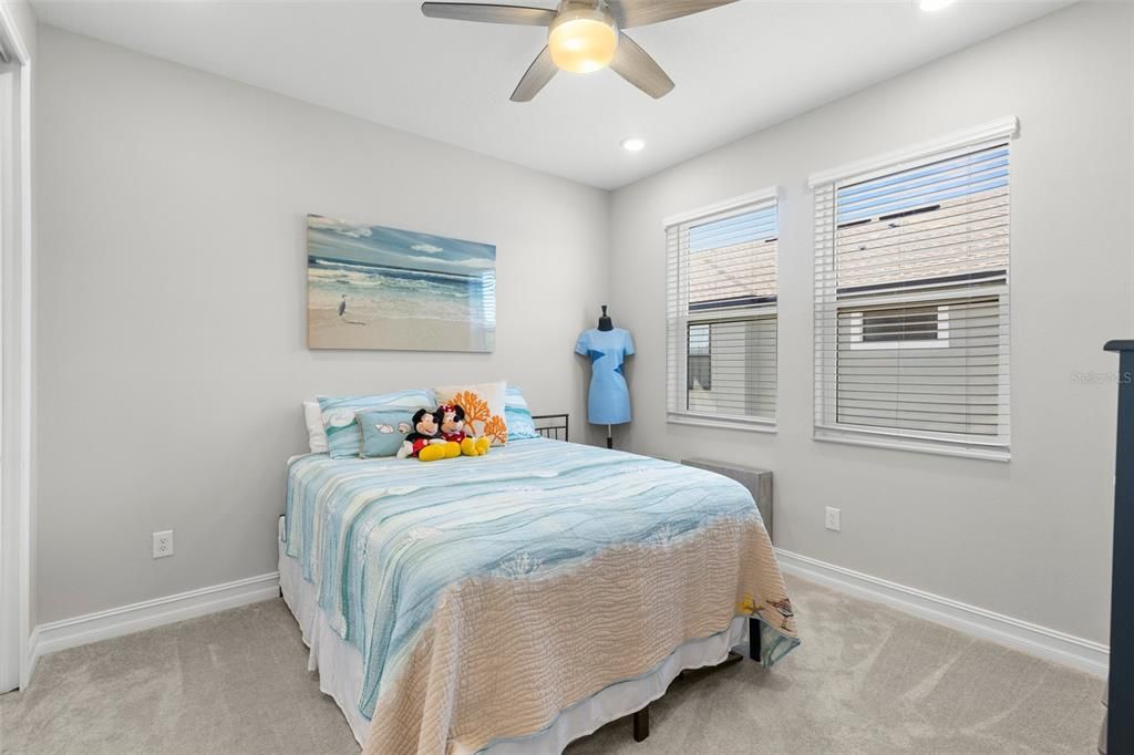 待售: $479,999 (3 贝兹, 2 浴室, 2047 平方英尺)