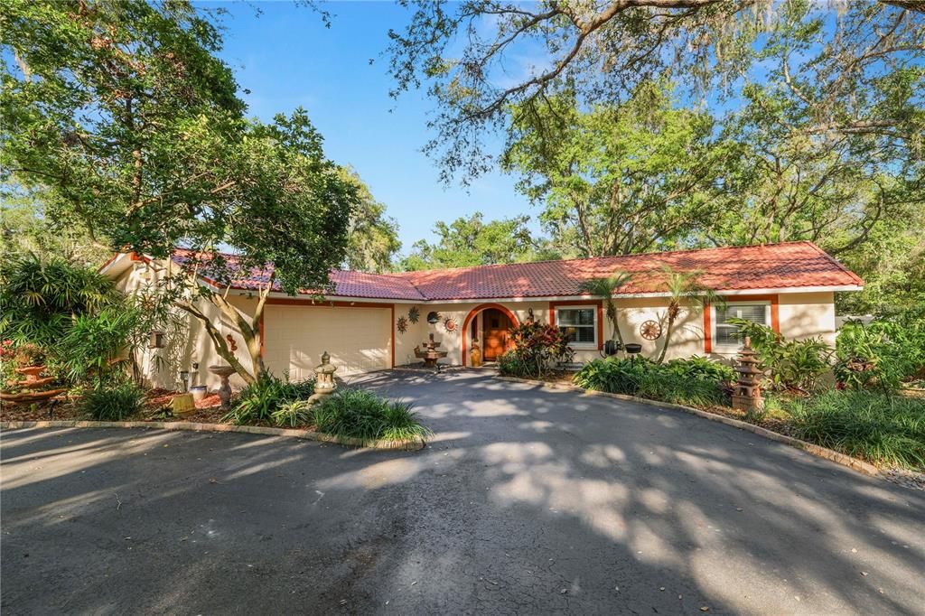 Vendido Recientemente: $450,000 (3 camas, 2 baños, 2067 Pies cuadrados)