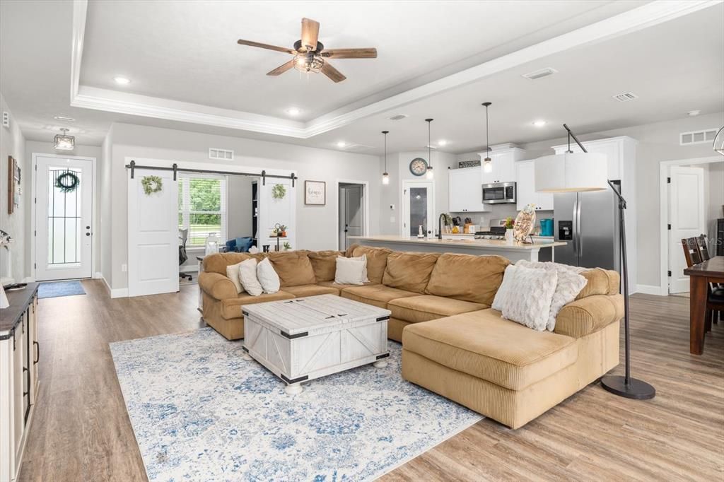 待售: $599,999 (4 贝兹, 3 浴室, 2109 平方英尺)