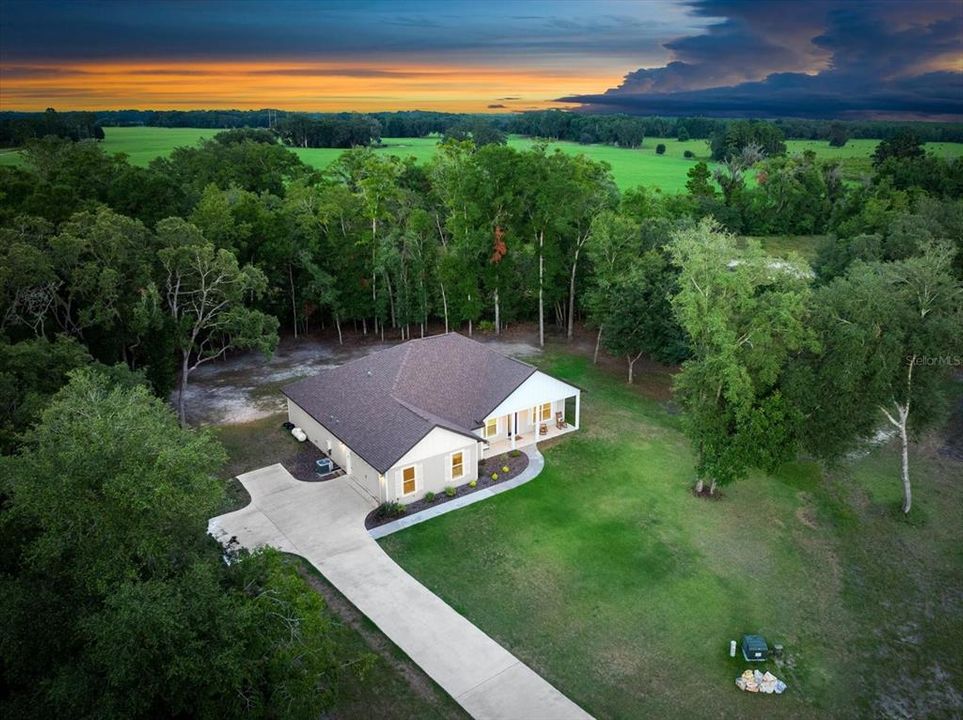 待售: $599,999 (4 贝兹, 3 浴室, 2109 平方英尺)