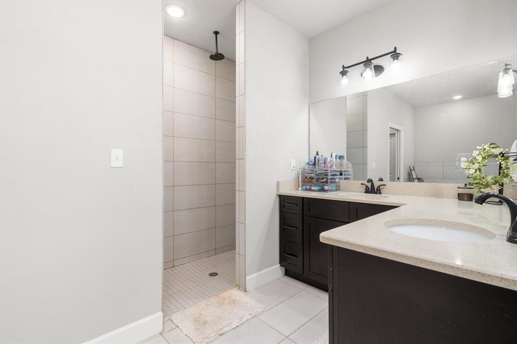 待售: $599,999 (4 贝兹, 3 浴室, 2109 平方英尺)