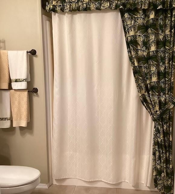 待售: $375,000 (3 贝兹, 2 浴室, 2310 平方英尺)