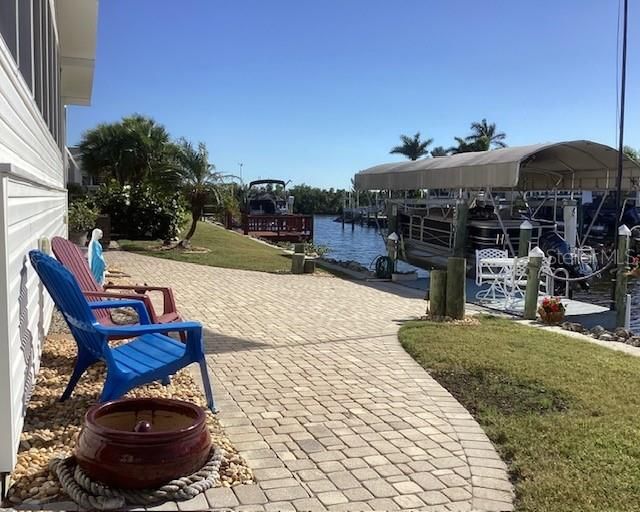 待售: $375,000 (3 贝兹, 2 浴室, 2310 平方英尺)