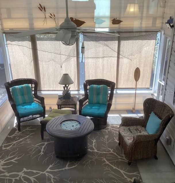 待售: $375,000 (3 贝兹, 2 浴室, 2310 平方英尺)