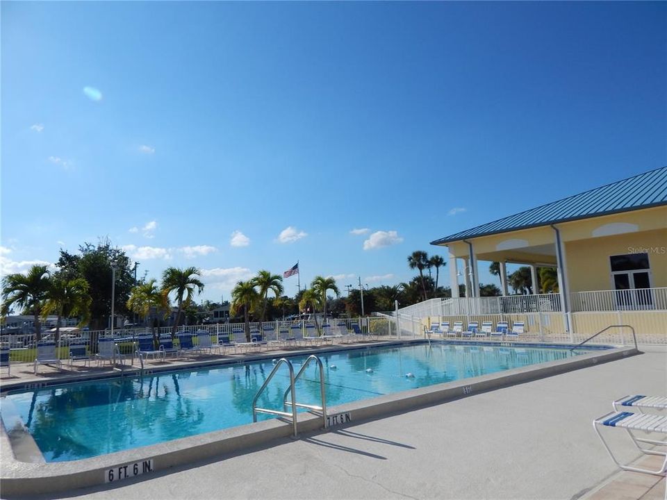 待售: $375,000 (3 贝兹, 2 浴室, 2310 平方英尺)