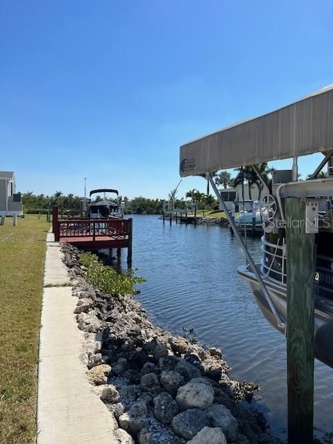 待售: $375,000 (3 贝兹, 2 浴室, 2310 平方英尺)