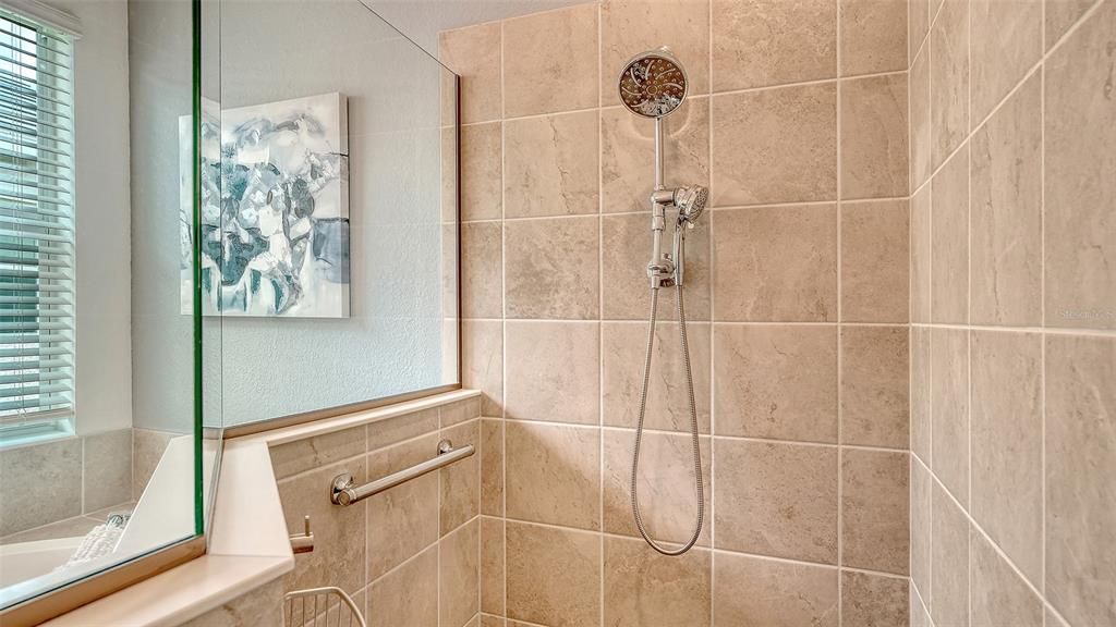 В аренду: $12,000 (3 спален, 2 ванн, 2061 Квадратных фут)