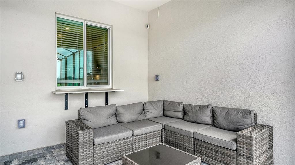 В аренду: $12,000 (3 спален, 2 ванн, 2061 Квадратных фут)