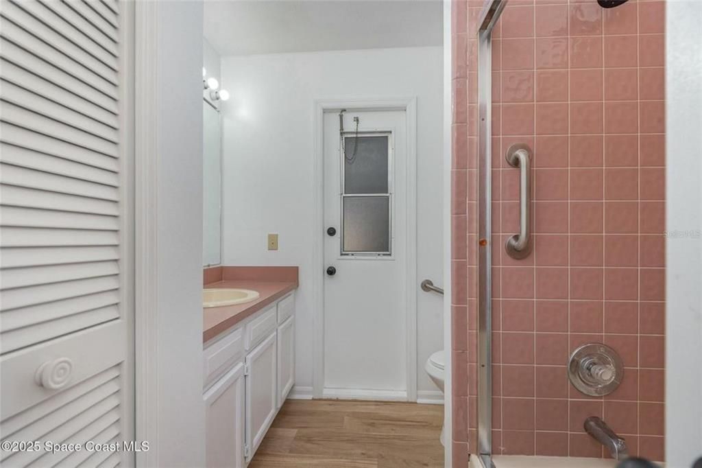 合同活跃: $349,999 (3 贝兹, 2 浴室, 1853 平方英尺)