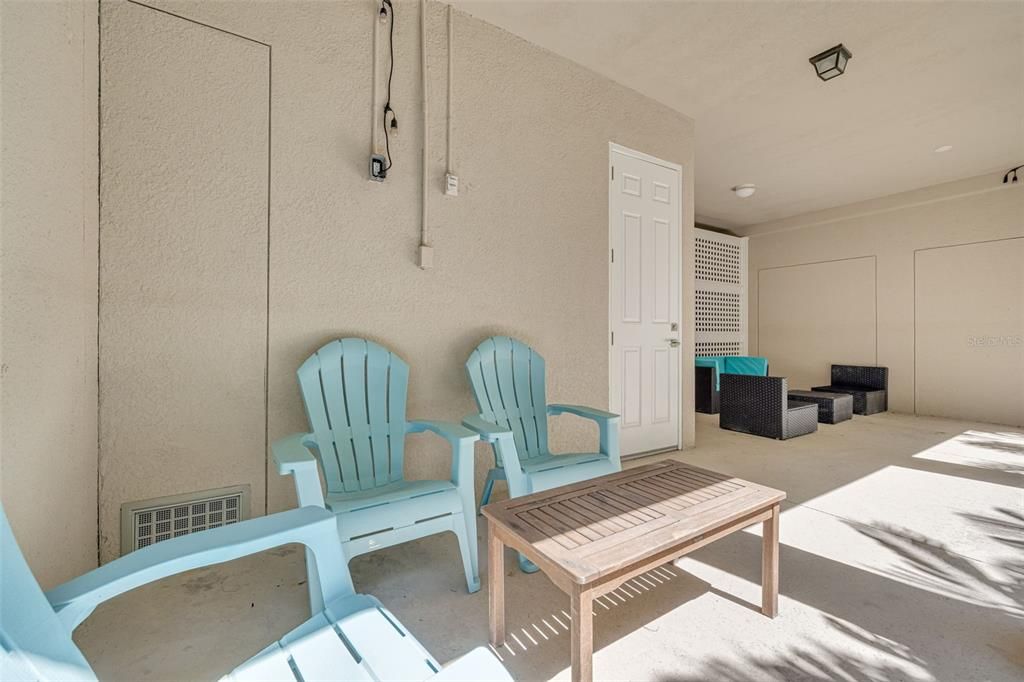 En Venta: $1,149,900 (3 camas, 2 baños, 2403 Pies cuadrados)