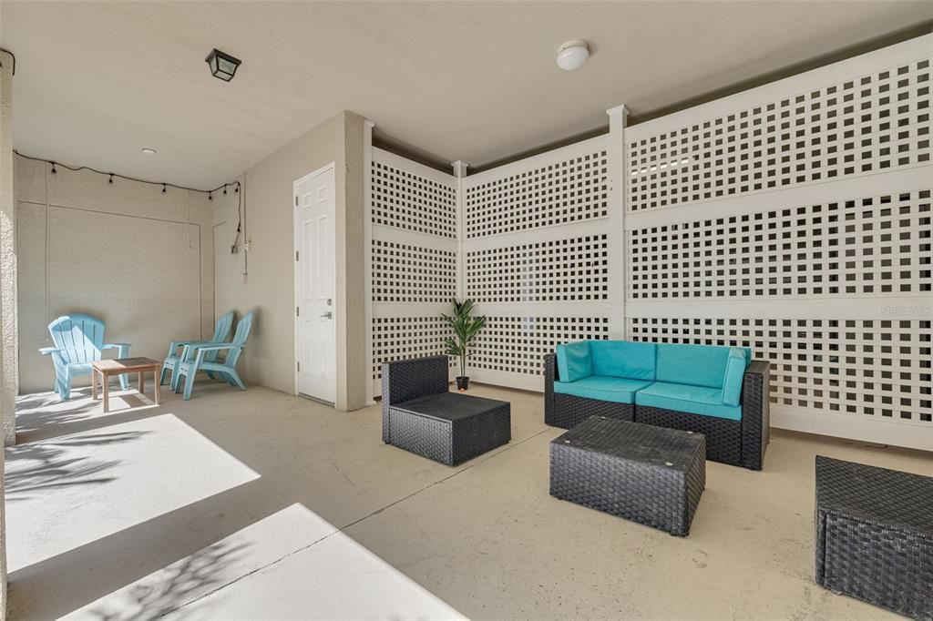 En Venta: $1,149,900 (3 camas, 2 baños, 2403 Pies cuadrados)