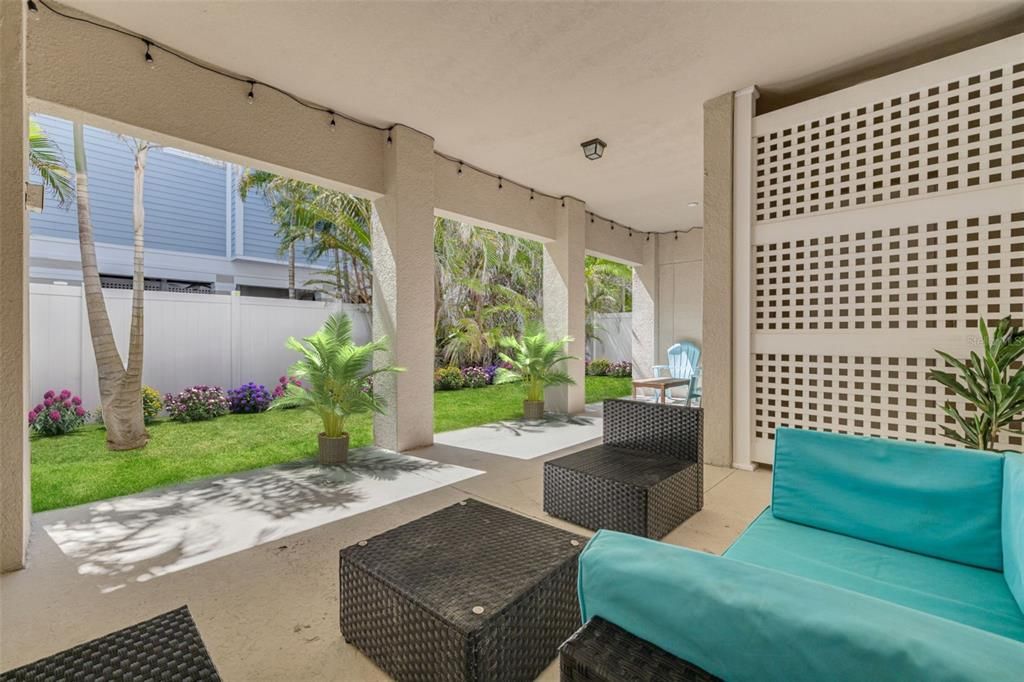 En Venta: $1,149,900 (3 camas, 2 baños, 2403 Pies cuadrados)