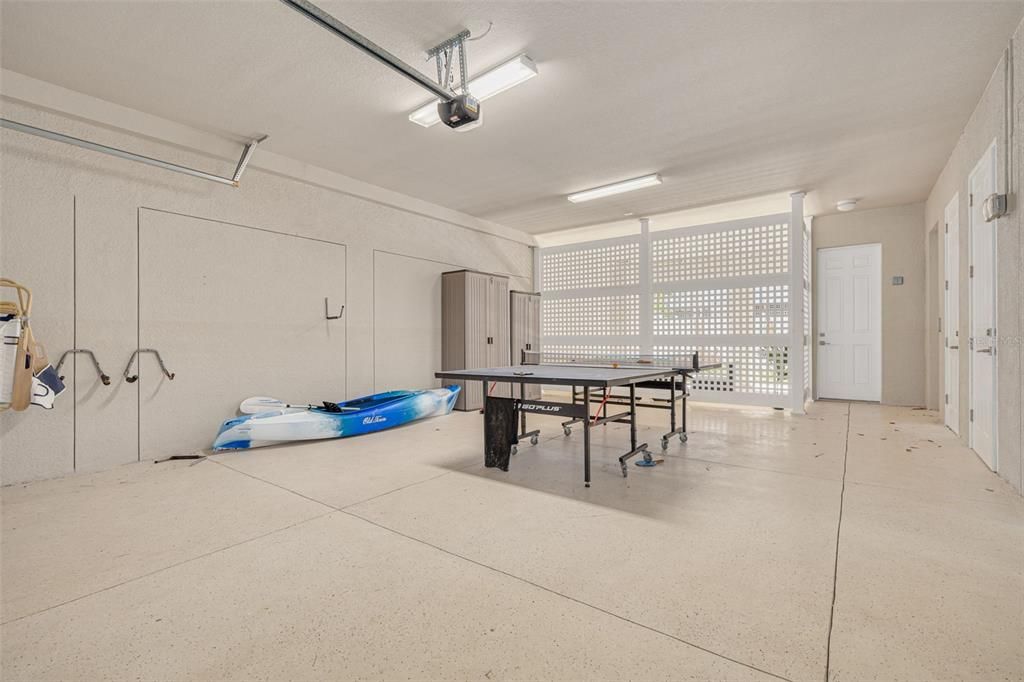 En Venta: $1,149,900 (3 camas, 2 baños, 2403 Pies cuadrados)