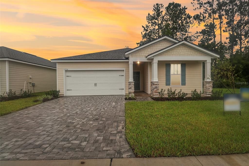 Недавно продано: $315,990 (3 спален, 2 ванн, 1588 Квадратных фут)