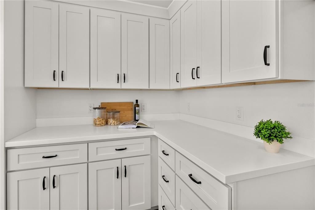 Activo con contrato: $485,000 (3 camas, 2 baños, 1475 Pies cuadrados)