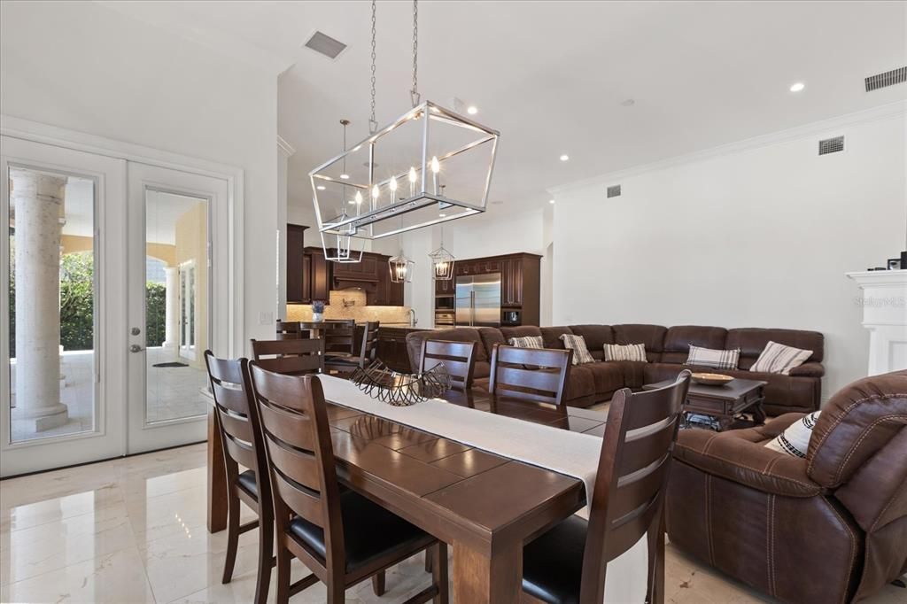 En Venta: $4,899,000 (7 camas, 10 baños, 5935 Pies cuadrados)