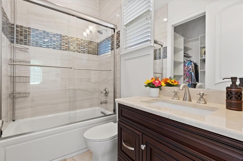 En Venta: $4,899,000 (7 camas, 10 baños, 5935 Pies cuadrados)