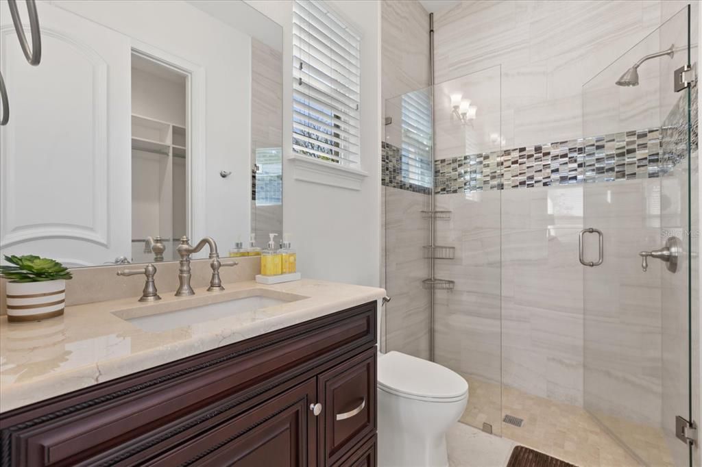 En Venta: $4,899,000 (7 camas, 10 baños, 5935 Pies cuadrados)