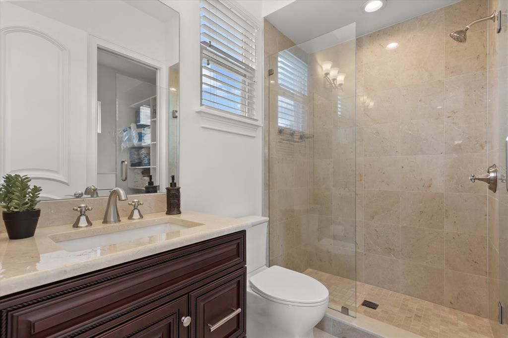 En Venta: $4,899,000 (7 camas, 10 baños, 5935 Pies cuadrados)