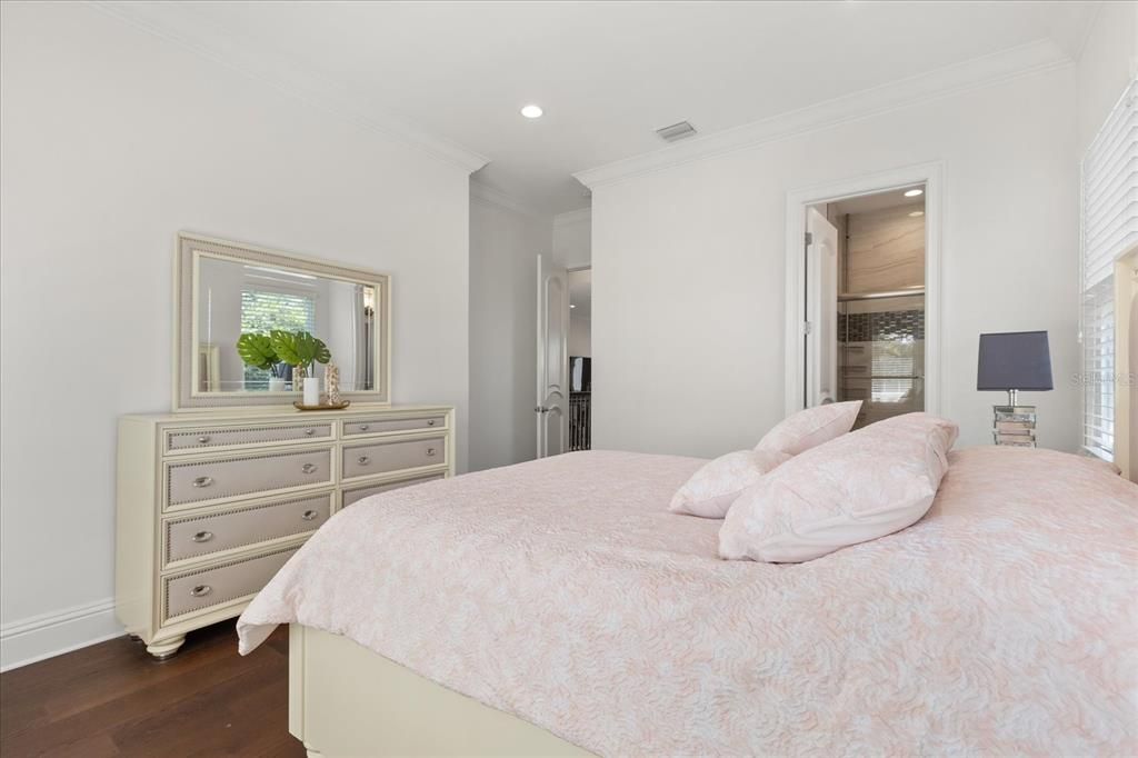 En Venta: $4,899,000 (7 camas, 10 baños, 5935 Pies cuadrados)