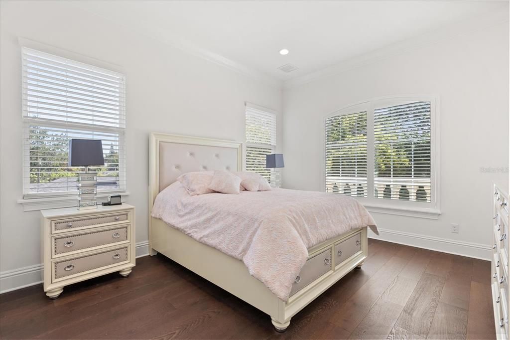 En Venta: $4,899,000 (7 camas, 10 baños, 5935 Pies cuadrados)